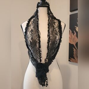 3/$30 Vintage Black Lace Scarf